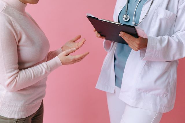 Ayurvedic doctor discussing Vamana and Virechana Panchakarma options with a patient in Pune